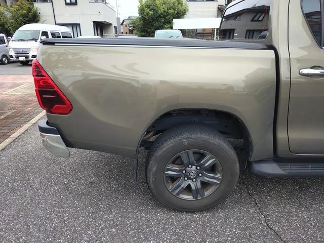 26711245_carP_l_6.jpg