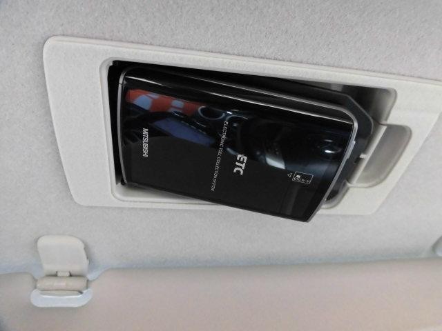 1000238A30261022W00119.jpg