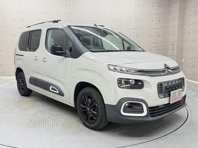 0502582A30260802W00111.jpg