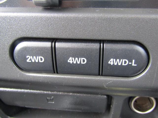 0403558A30260625W01317.jpg