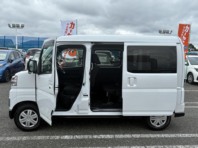 0520530A30260605W00114.jpg