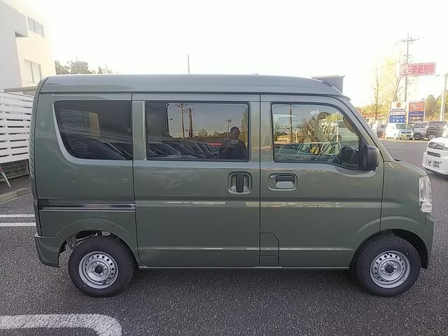 0402227A30260717W00207.jpg