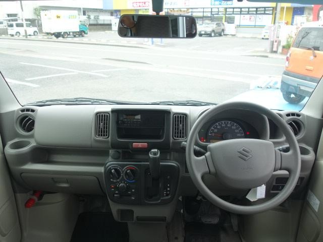 0550895A30260904W00202.jpg