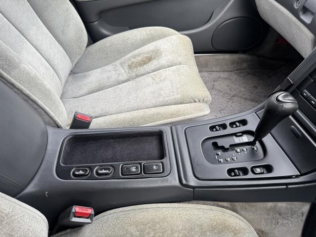 0520456A30260823W00112.jpg