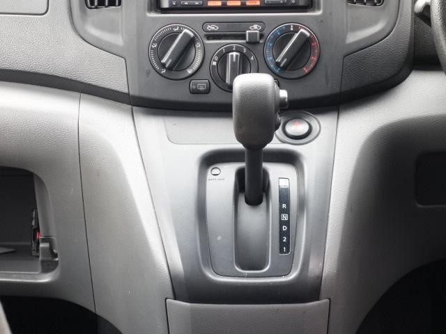0550895A30260904W00308.jpg