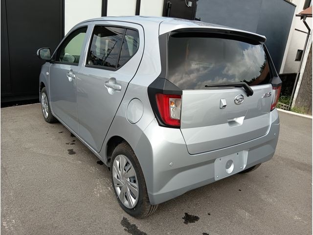 02e8a0df600cc64def8c7bbd03a579fa.jpg
