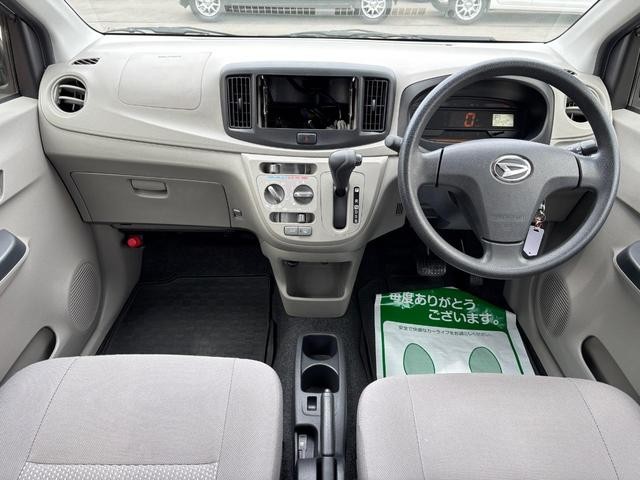 9030174A30260430W01613.jpg