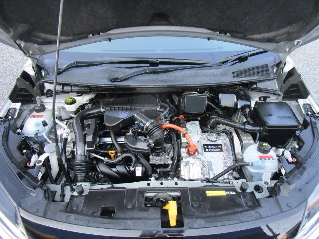 0540370A30260829W00103.jpg