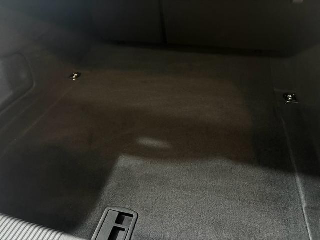 0209165A30260913W00219.jpg