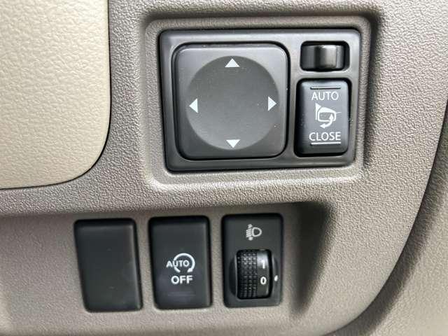 9031195A20260613E00112.jpg