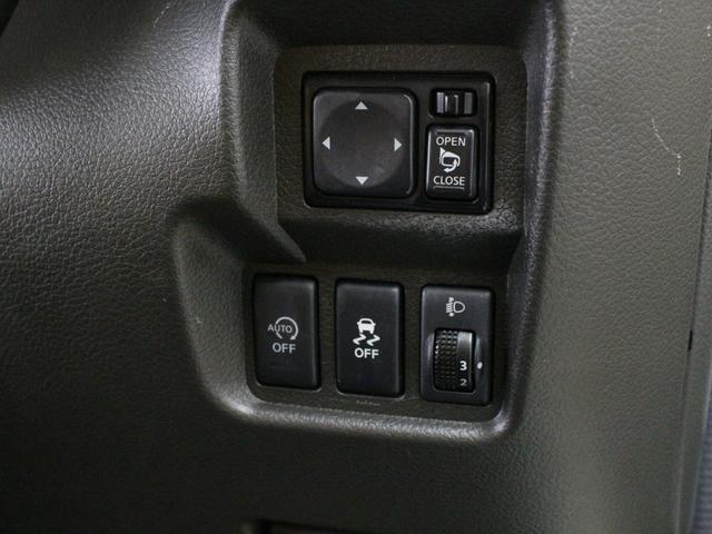 0207743A30260607W00305.jpg