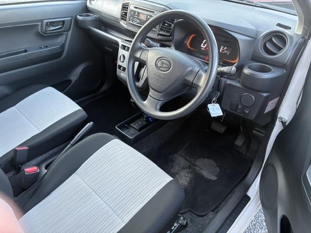 0505360A30260825W00112.jpg