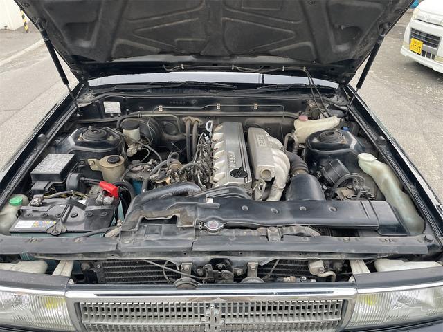 0302210A30260527W00110.jpg