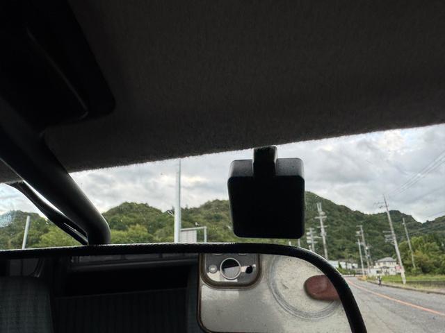 0708267A30260525W00118.jpg