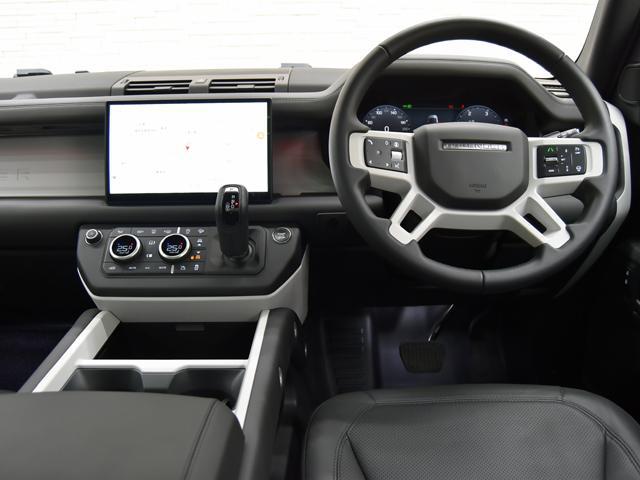 9200363A30260629W00211.jpg