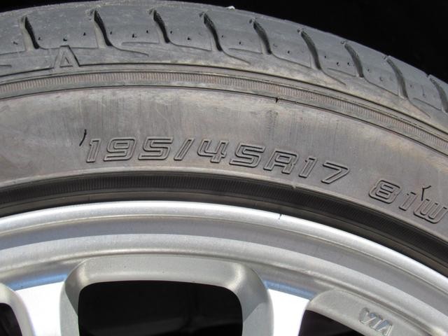 0560435A30260925W00113.jpg