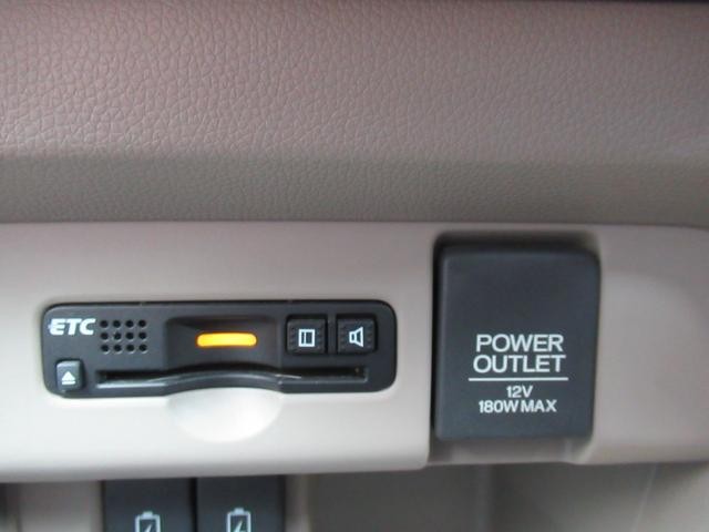 0703310A30260512W00303.jpg