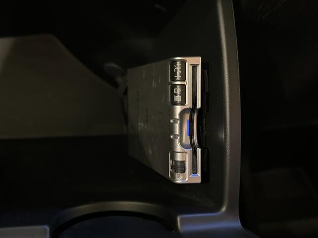 0509824A30260916W01003.jpg