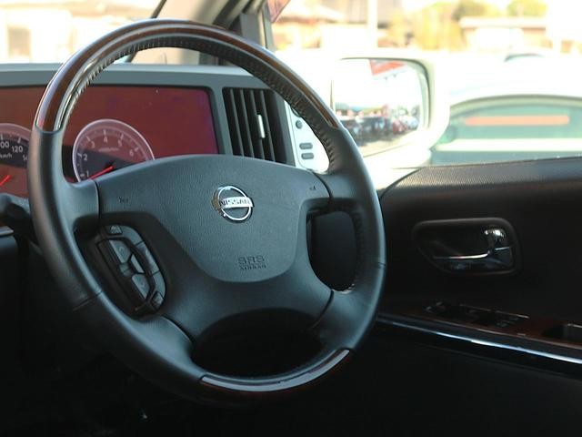 0509625A30260404W00912.jpg