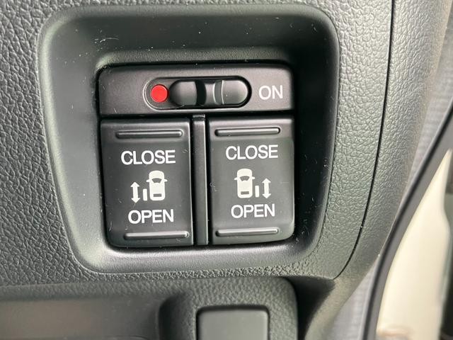 0500054A30260911W00112.jpg