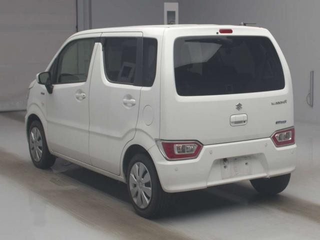 25719668_carP_l_7.jpg