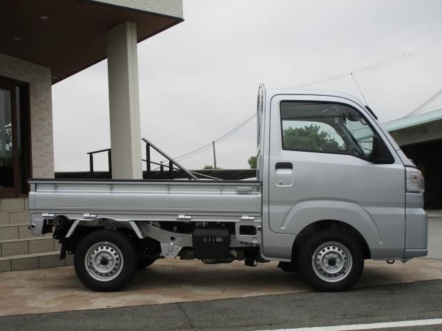 0707619A20260607G00103.jpg