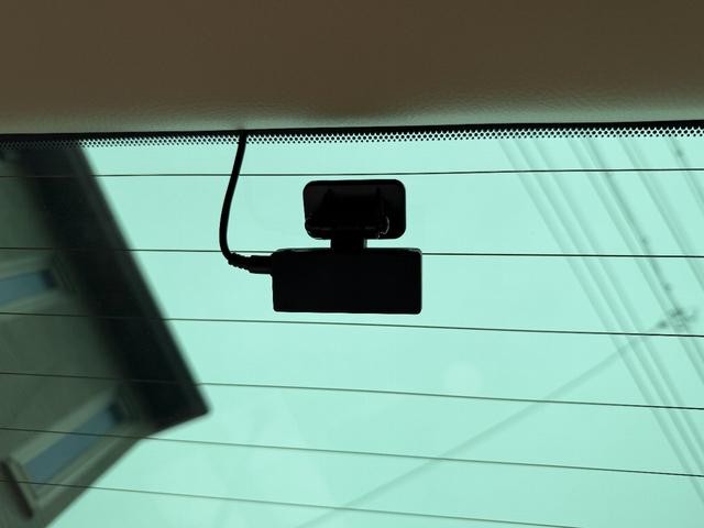 0206718A30260912W00112.jpg