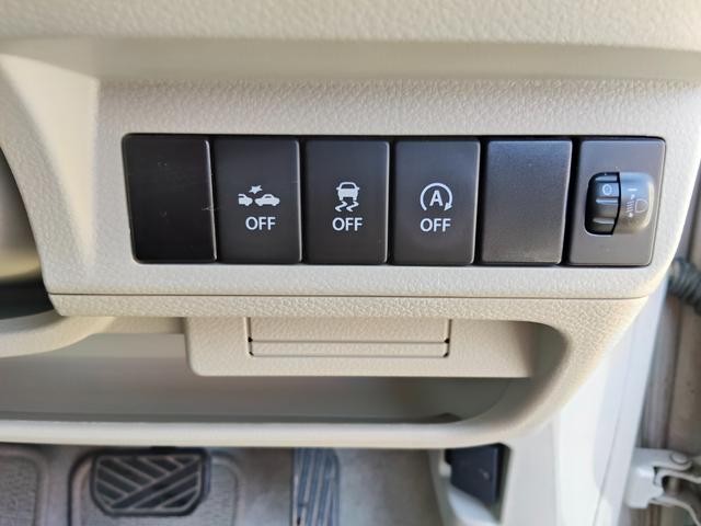 0401984A30261003W00106.jpg