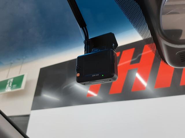 9030429A30260616W00107.jpg
