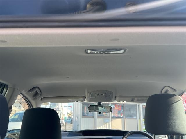 0704879A30260810W00117.jpg