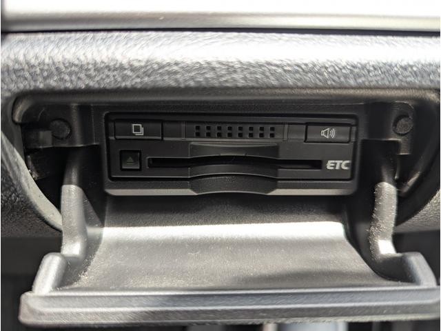 1001990A30260422W00407.jpg
