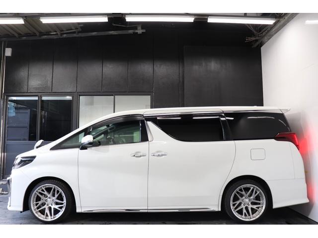 0708515A30260527W00117.jpg