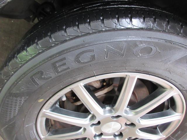 0551867A30260628W00208.jpg