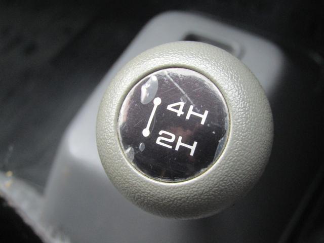 0403558A30260702W00216.jpg