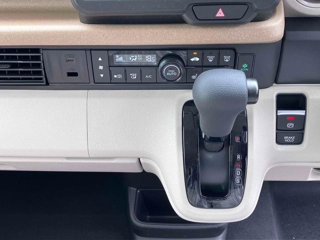0701055A30260718W00410.jpg