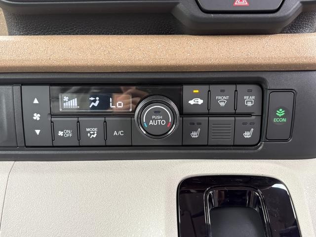 0710025A30261025W00505.jpg