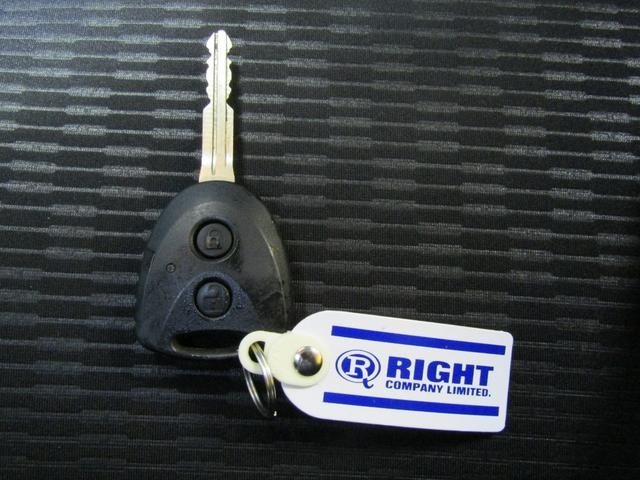 0511201A30260918W02319.jpg