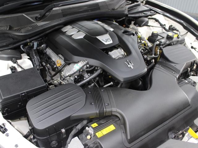 0550532A30260823W00105.jpg