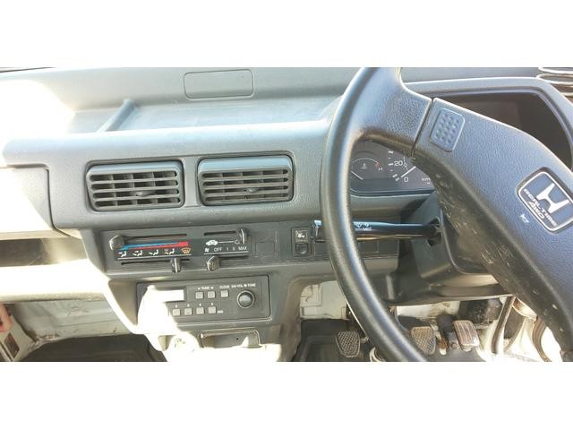 0904209A30261002W00115.jpg