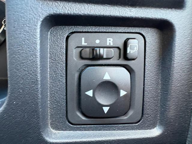 0720096A30260525W00119.jpg