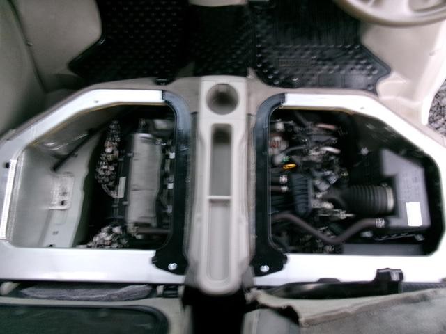 0208874A30260906W00116.jpg
