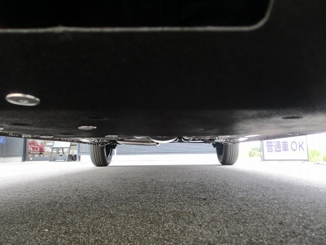 1003128A30260820W00315.jpg