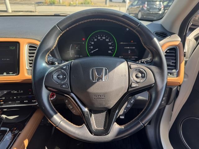 0204276A30261011W00210.jpg