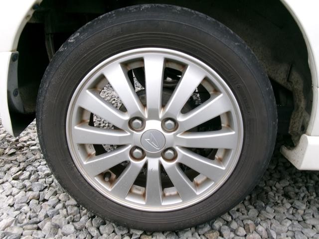 0208874A30260906W00218.jpg