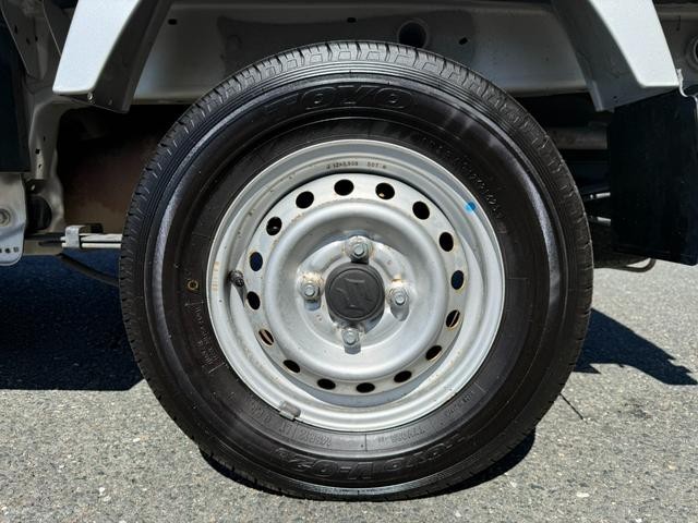 0600151A30260729W00203.jpg