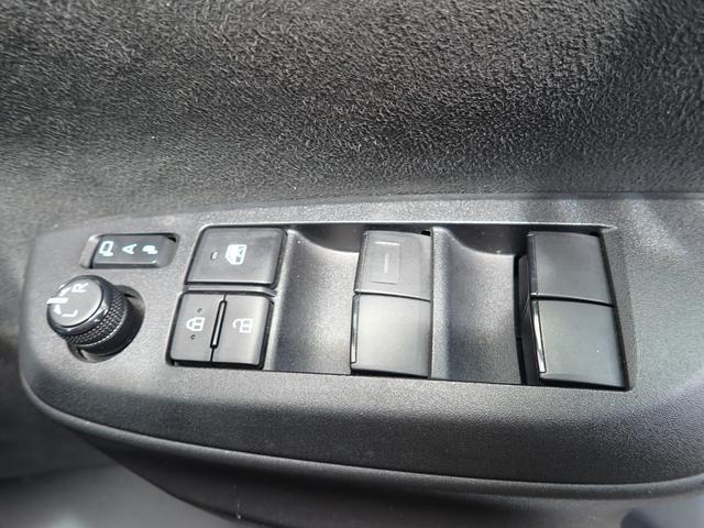 0910180A30260528W00313.jpg