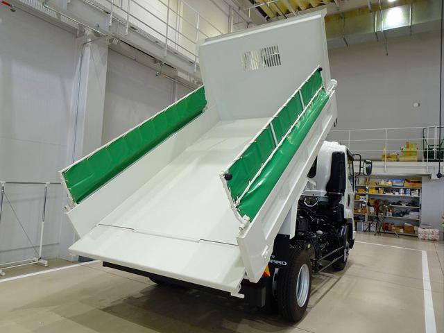 bd2effcaf5feafec47673e8bd15c83f7.jpg