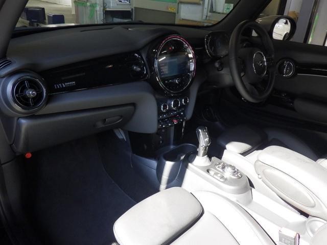 26064505_carP_l_15.jpg