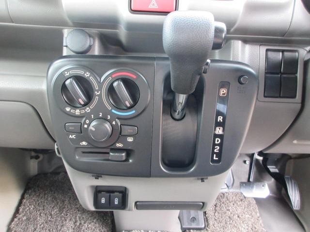 1010149A30260620W00116.jpg