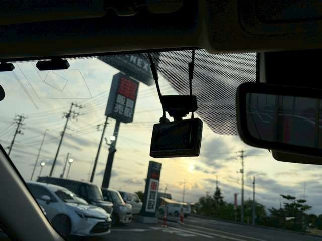 b1418d75f8d75bc189a4e57942d1c5af.jpg